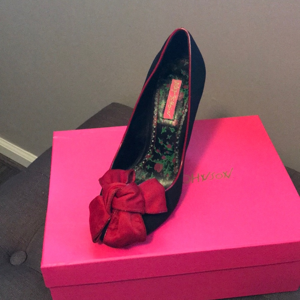 Shoes - Picture 2 of 2